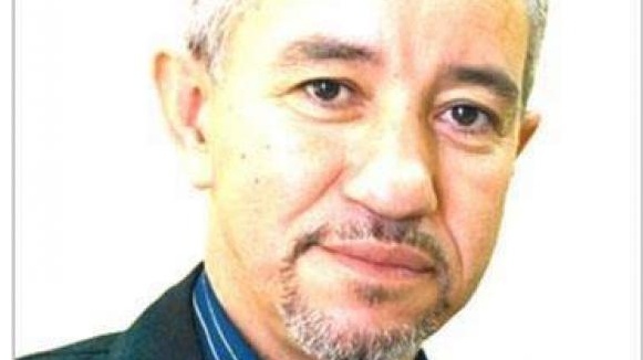 Entretien de Mustapha Ait Mouhoub, directeur de l’information de l’APS, invité du journal de 13h de radio Ch 2 le 20 Avril 2020.  Entretien modéré par Samira Himeur .
