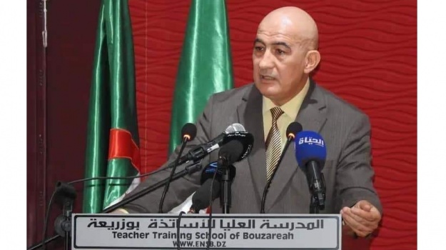 يوم إعلامي لفائدة طلبة قسم اللغة الامازيغية  للمدرسة العليا للأساتذة لبوزربعة