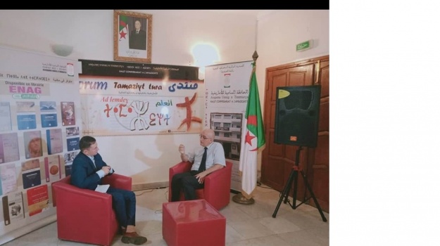Si El Hachemi ASSAD, Secrétaire Général du Haut Commissariat à l'Amazighité accorde une entrevue au talentueux journaliste Hamou MARZOUK de Berbère Télévision.