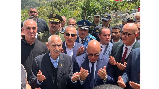 Anniversaire du bombardement par l’armée coloniale du village Ighzer Iwaquren : Rebiga préside la commémoration