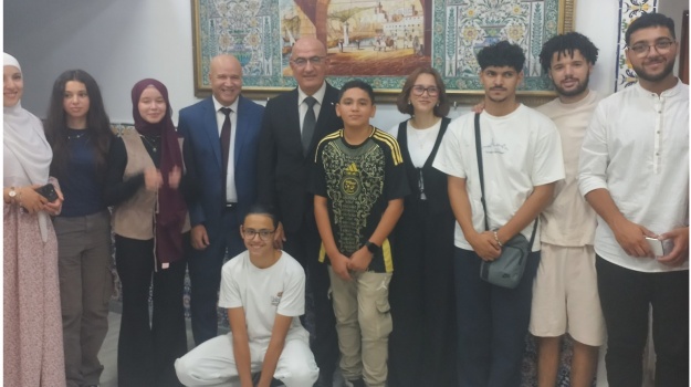 LE SECRETAIRE GENERAL DU HCA EFFECTUE UNE VISITE AU SIEGE DU RESEAU ALGERIEN POUR LA DEFENSE DES DROITS DE L'ENFANT NADA