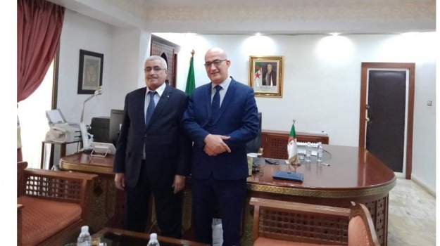 Rencontre de concertation entre le Secrétaire Général du Haut Commissariat à l’Amazighité et le Ministre du Tourisme, de l’Artisanat et du Travail Familial.